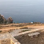 Thori At Poulati Sifnos * أرتيموناس